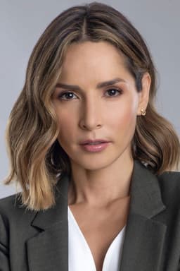 Carmen Villalobos